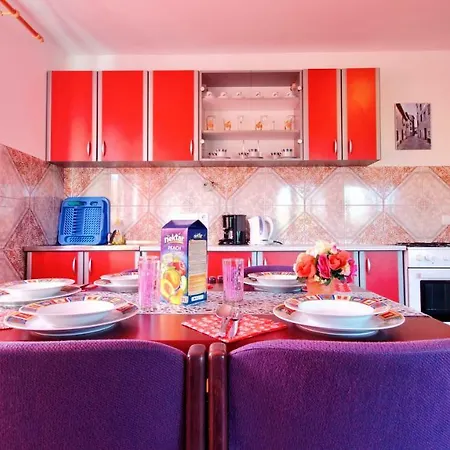 Apartment Avdi *